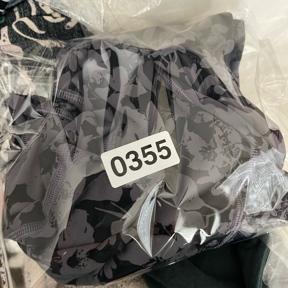 Lululemon All You Do Crop Legging Sz 2 High Rise Nulu Efflorescent Nebula Black - Picture 11 of 11